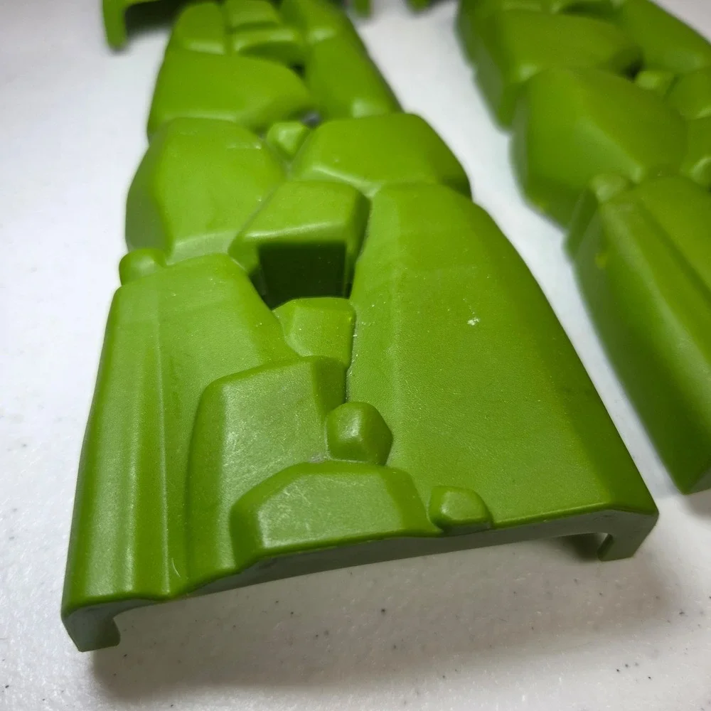 Thomas Friends Green Mountain Rock Replacement Pieces 8 Inch Track‎ Support 4pc